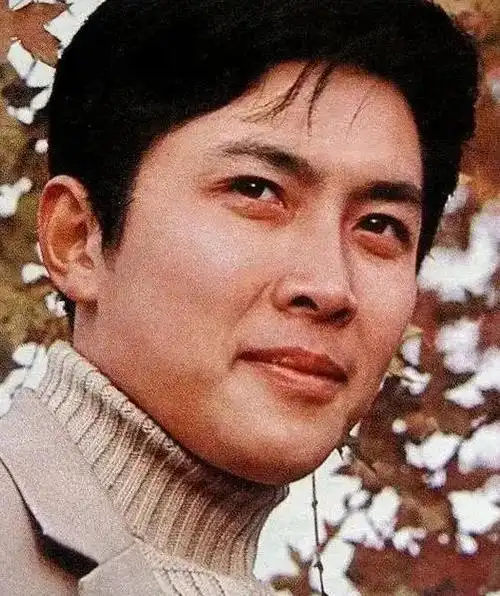 回顾71岁的唐国强曾经的伟人专业户走上了演员的另一条路