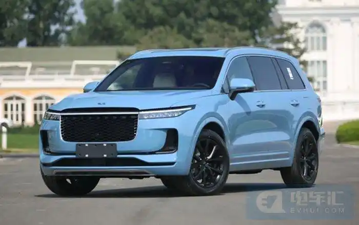 理想one新款起售价33.8万元等7条快讯