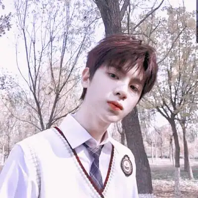 黄明昊justin卖萌