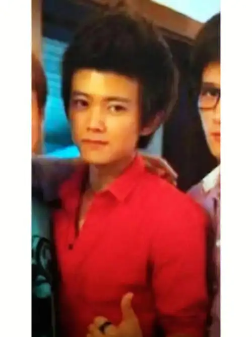 考古任国超年少就是个帅哥了任嘉伦旧照