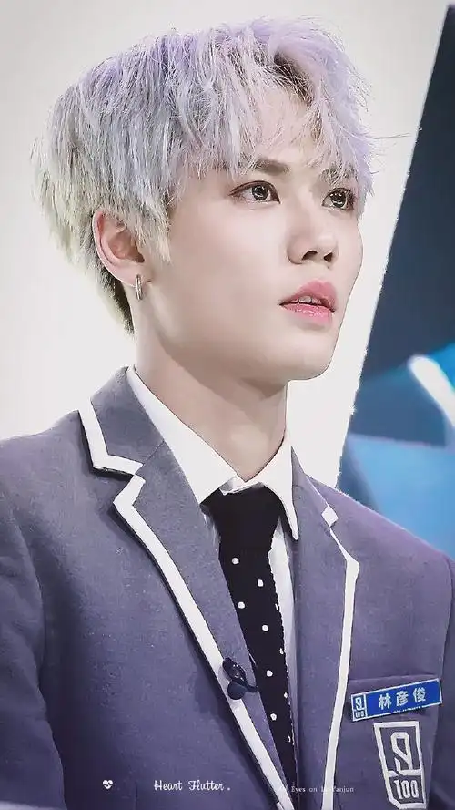 林彦俊#180406 79林彦俊的出道日79" 未来我们一起走 海狮不会再