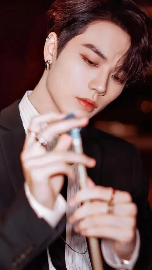 适合男生手机壁纸图片冷酷林彦俊高冷帅气迷人