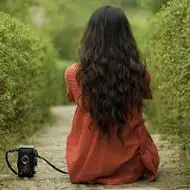 qq头像女生背影伤感图片背影落寞让人伤感的女生