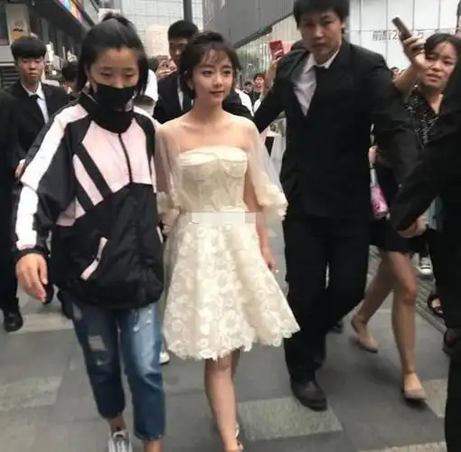 谭松韵身高,赵丽颖真实身高(谭松韵真实身高)