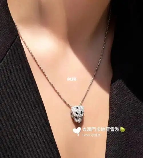 卡地亚不但只有love釘子还有鑽豹(賺爆)系列9595#卡地亚豹子项链