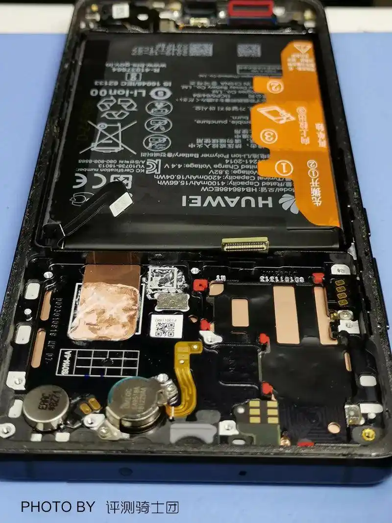 华为p30pro内部构造大揭秘原来4颗摄像头是这样组合进去的