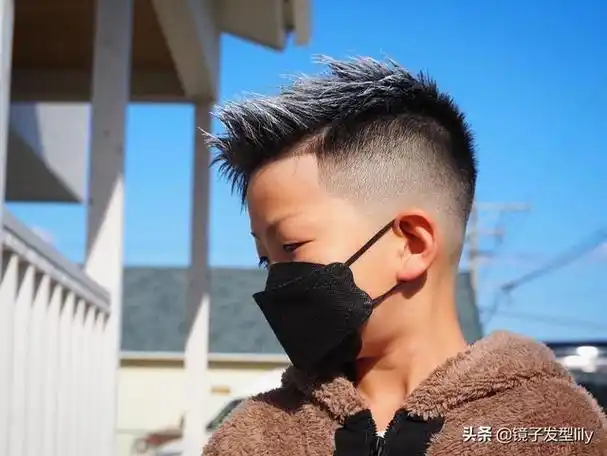 最帅小男孩发型来了,剪完很有型,适合大多数小男孩
