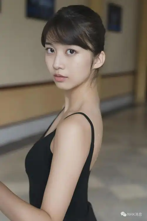 流萤断续光,一明一灭一尺间,寂寞何以堪——立花北枝不见方三日,世上