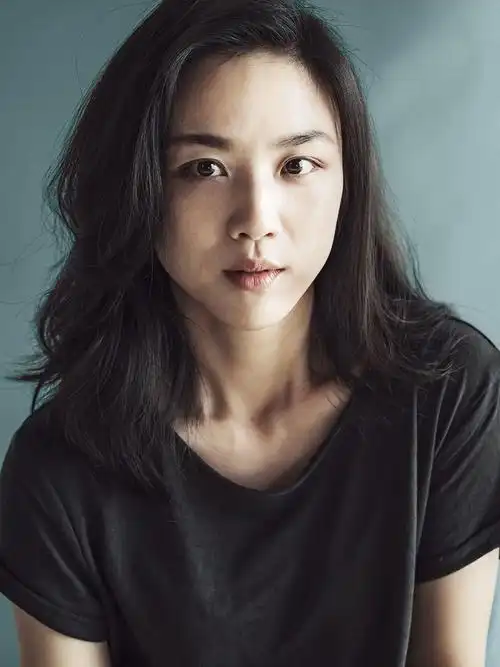 5.香港金像奖最年轻影后一春夏,充满力量的素颜美