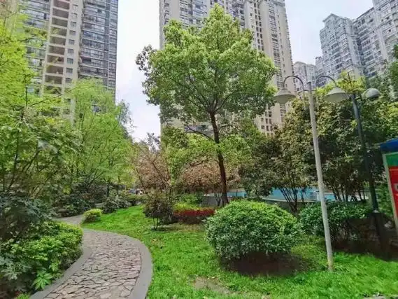 贵阳云岩大营坡天誉城出租天誉城精装修三室两厅一厨一卫精装修出租