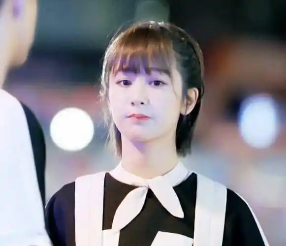 看到正脸,杨紫有没有整容一下有答案了_生日_短发_女明星