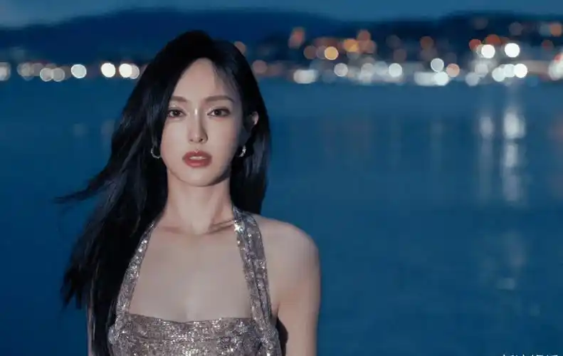 刘冲官宣为vogue主编,杨幂笑了,张婧仪要飞升了,李沁有机会了