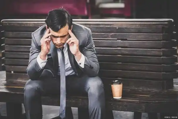 中年人的挑战与变化:勇敢面对困境,重新定义人生的成功!