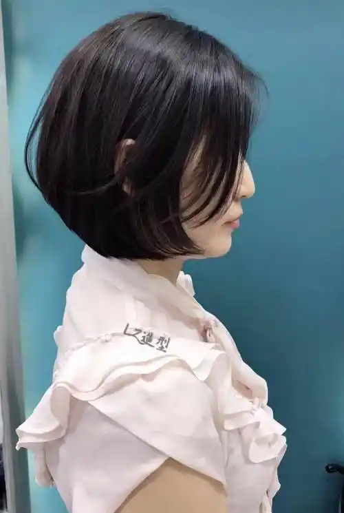 "空气bob短发"_经典_发型_a-z