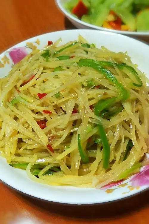 漂亮宝贝3036g3fu做的尖椒土豆丝