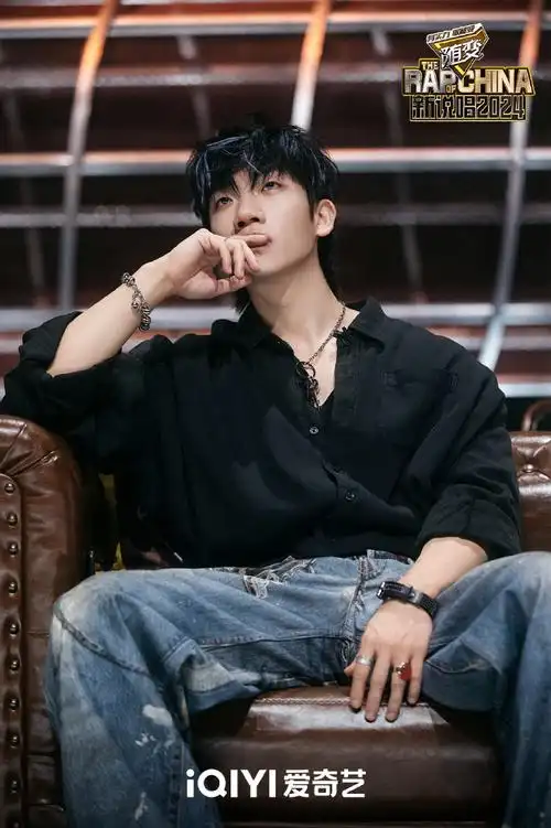 不善战队明星制作人@tablochina@杨和苏keyng一起考察"冠军候选人"!