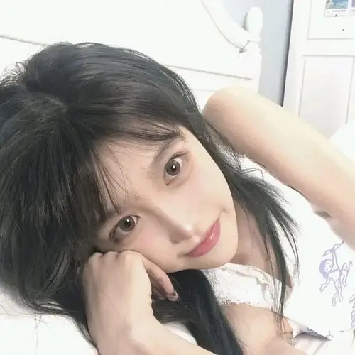 想求各位妹妹赐我这个大龄女青年一个绿茶头像