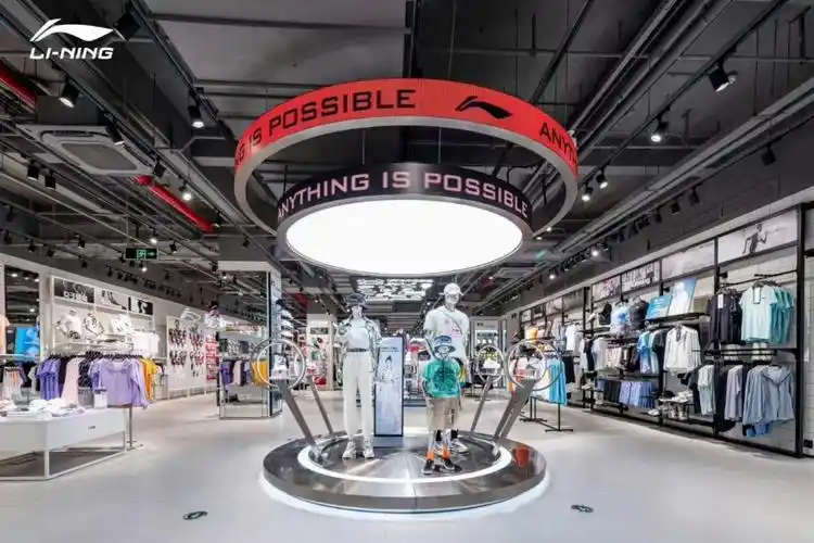 7000多家李宁店卖咖啡开局就超越瑞幸和星巴克门店数可还行