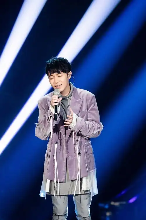 吴青峰《歌手》2019歌王之战总决赛获得亚军