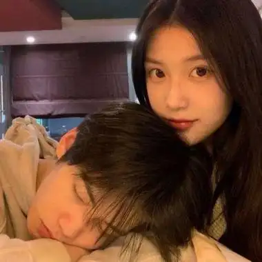 情侣头像真人超甜两张配对