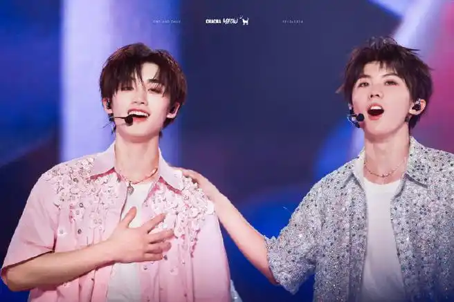 青春芒果夜#充满活力青春的夏天怎么能少的了马嘉祺丁程鑫两位大帅哥