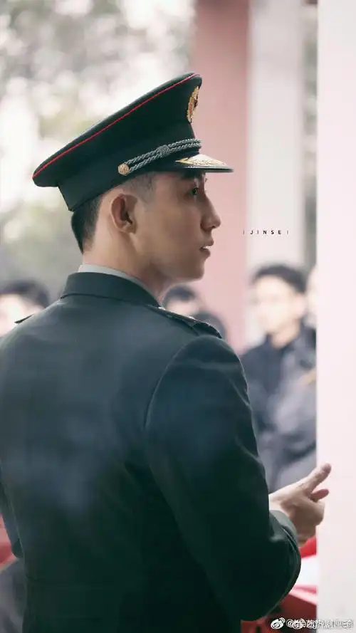 亲爱的戎装开机#根据晋江文学城作者折纸蚂蚁小说《军装下的绕指柔》