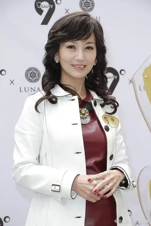 当红明星赵雅芝,你能猜出来她多大了吗