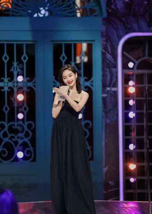 原创听姐说预告曝光王子文自曝身高159cm但气场真挺强的