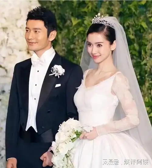 黄晓明也从来不吝啬对baby的宠爱,在很多女明星都选择低调结婚的时候