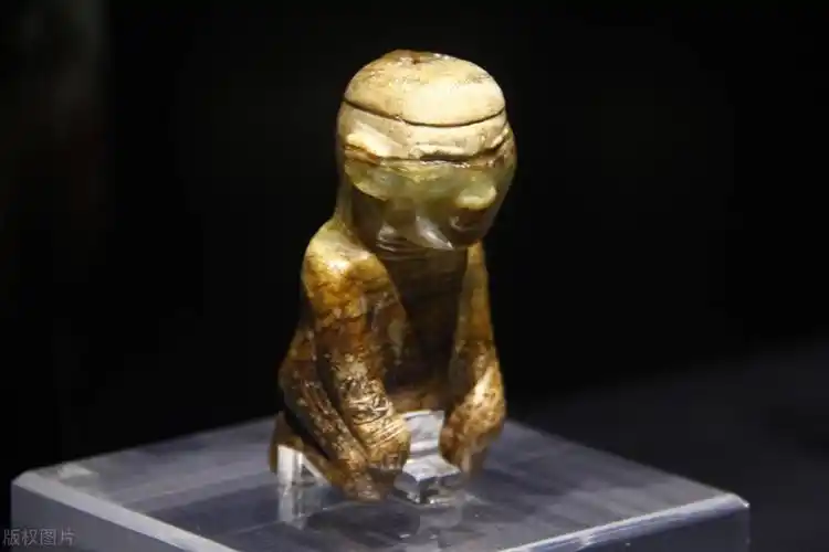 惊天发现夏商时代的三星堆古国最少有三个不同种族五个等级