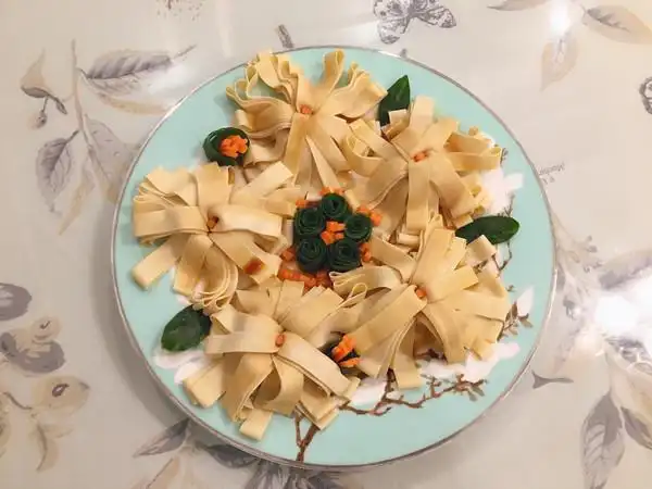 阿福小厨做的花开富贵(拌豆皮)