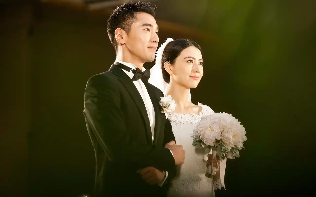 婚礼甜蜜婚纱照桌面壁纸高清大图预览1920x1200_大陆明星下载_美桌网