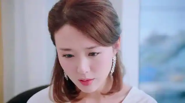 最美的安排:杨玉夫妻俩送给杨兰的礼物,是她与女儿对的合照|现代片