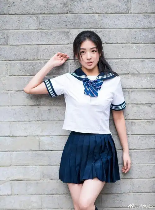 张含韵早期经历还是挺心酸的网友那个时候的她最可爱最清纯