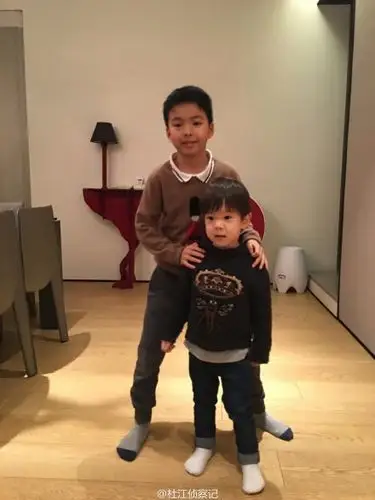 王中磊儿子念贵族学校总裁二代如此张扬