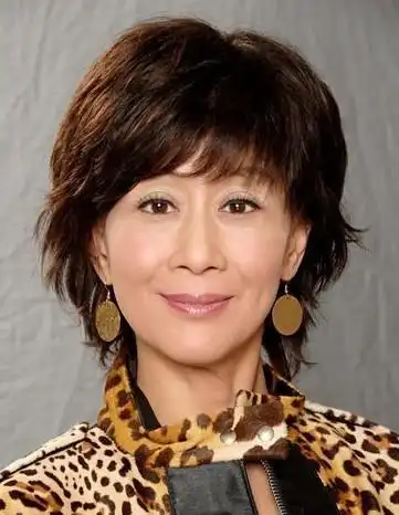 陈曼娜(英文名:chan, mannor),1946年出生于中国香港,中国香港女演员.