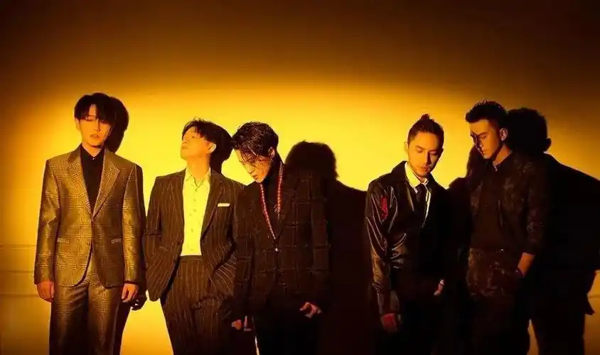 mic男团|这婚结得也太魔幻了