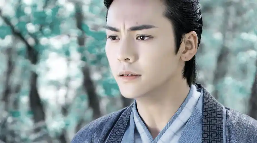 另外就是关于演技的部分,陈伟霆之前跟杨幂合作过一部电视剧是《古剑