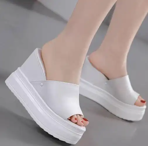 内增高松糕鱼嘴凉鞋10cm坡跟厚底防水台白色2021夏季新款高跟女拖