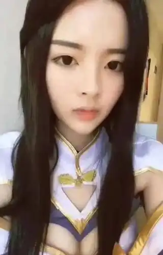 在线怼网友,大尺度照片曝光,杨超越这么有料?