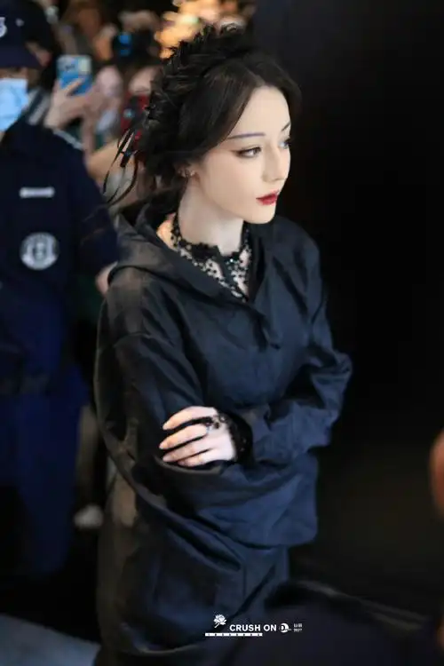 迪丽热巴,,,昨天还是我老公今天立刻变成我的玫瑰老婆08#迪丽热巴