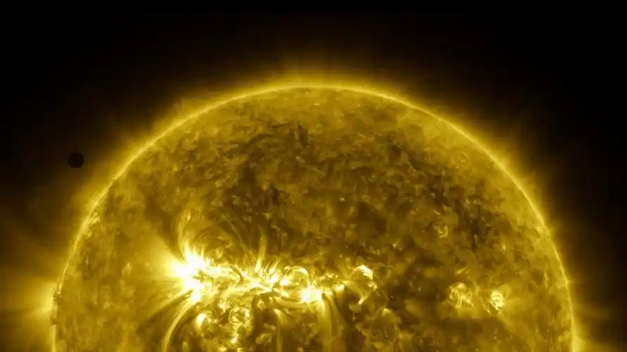 nasa公布太空实拍金星凌日高清图