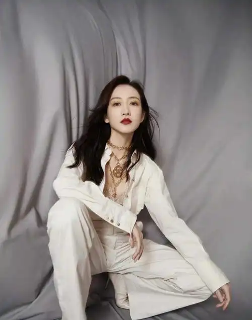 王鸥何九华和好王鸥复出工作何九华痛改前非在家带娃