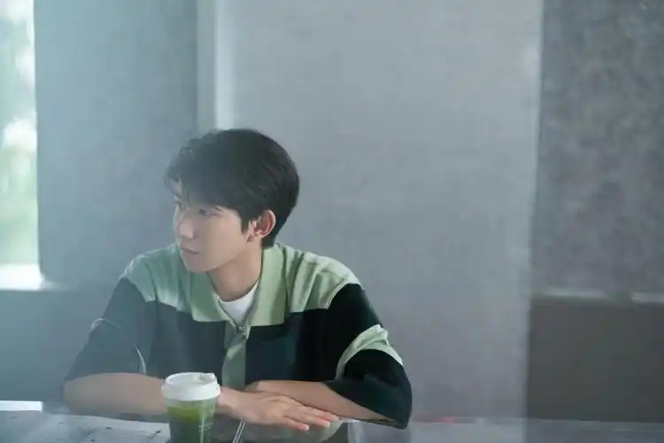 的书我爱了@抖音小助手 4 什么样的形容词才配的上完美般的你呢#王源