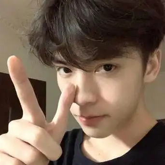 高冷帅气的qq男生头像两张一组