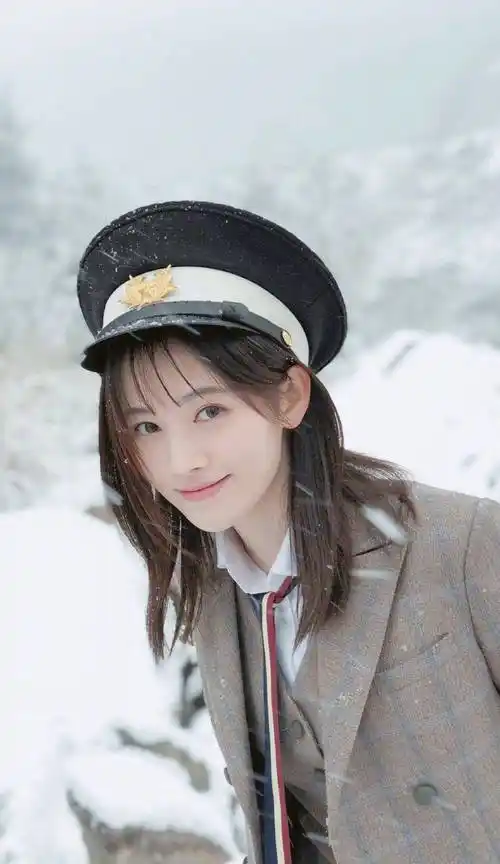 网友详细分析,老乡曝其身高没那么矮_关晓彤_高度_位置