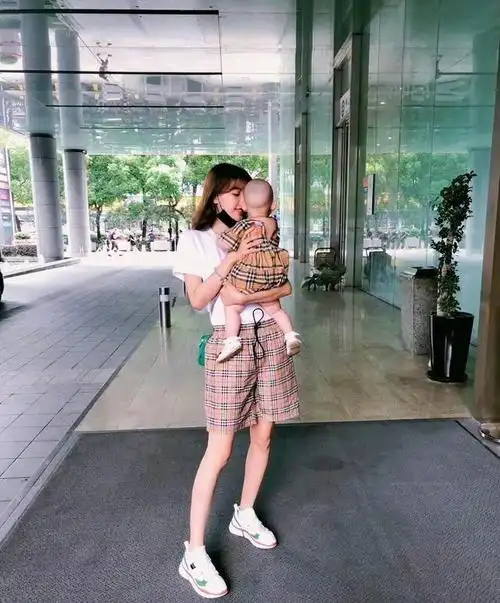 孙怡女儿5岁庆生,遗传妈妈高个子,温馨互动画面超有爱