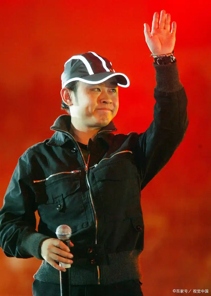 刀郎的一首《罗刹海市》,火了5个人,这是捆绑销售吗?