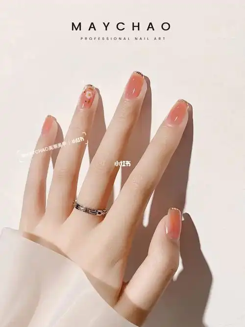 超显白蜜桃花花美甲泫雅风法式美甲