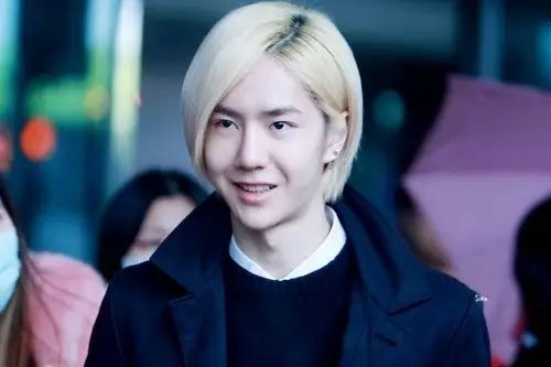 141215 北京-金浦 @uniq-王一博 cr:logo - 堆糖,美图壁纸兴趣社区